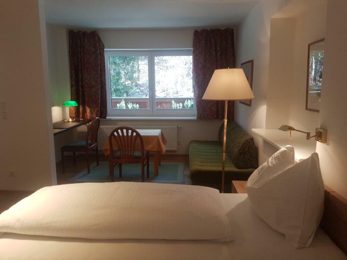 Comfort Rooms Bruckner Бадгаштейн Экстерьер фото